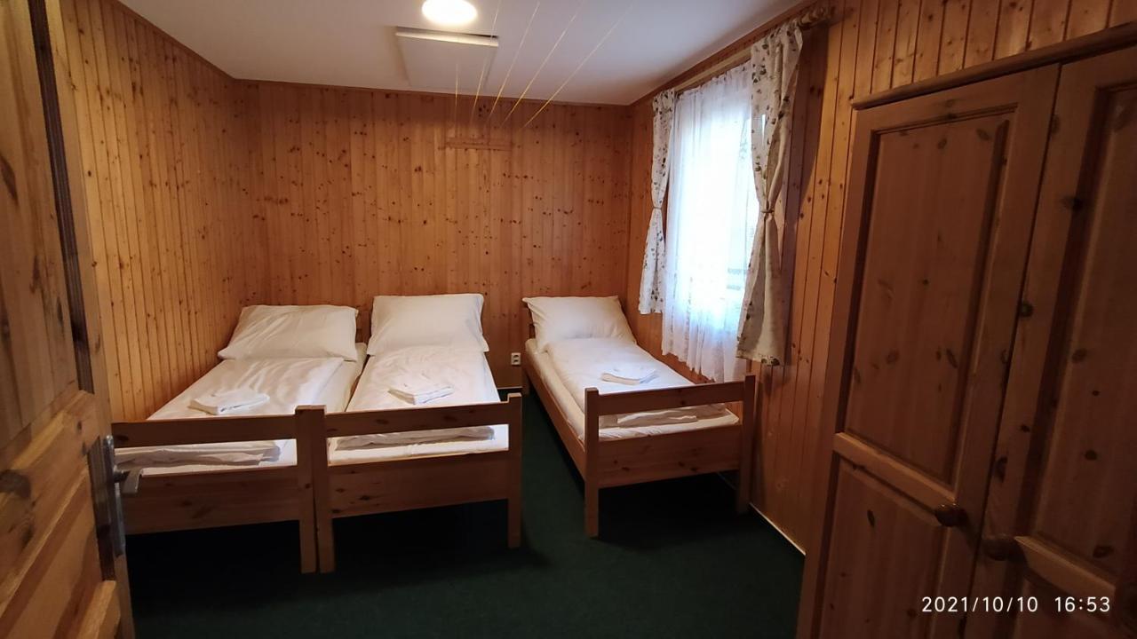 Penzion U Rybníka Mariánská Exterior foto